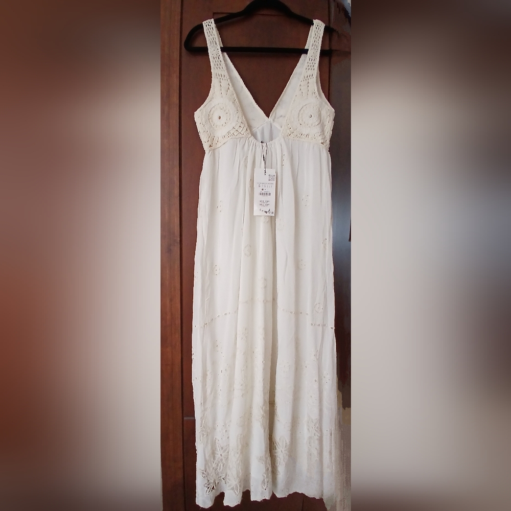 Nwt. Ltd Ed. Elegant Boho Cream/off White Lined Maxi Embroidery & Crochet Dress - Picture 4 of 16